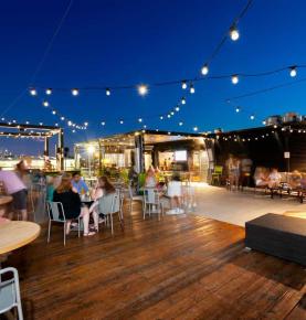 4 Reasons To Get Outdoor Lighting For Your Restaurant And Garden