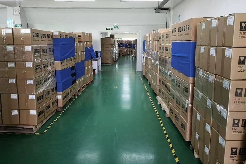 Pre-shipment-warehouse-01.jpg